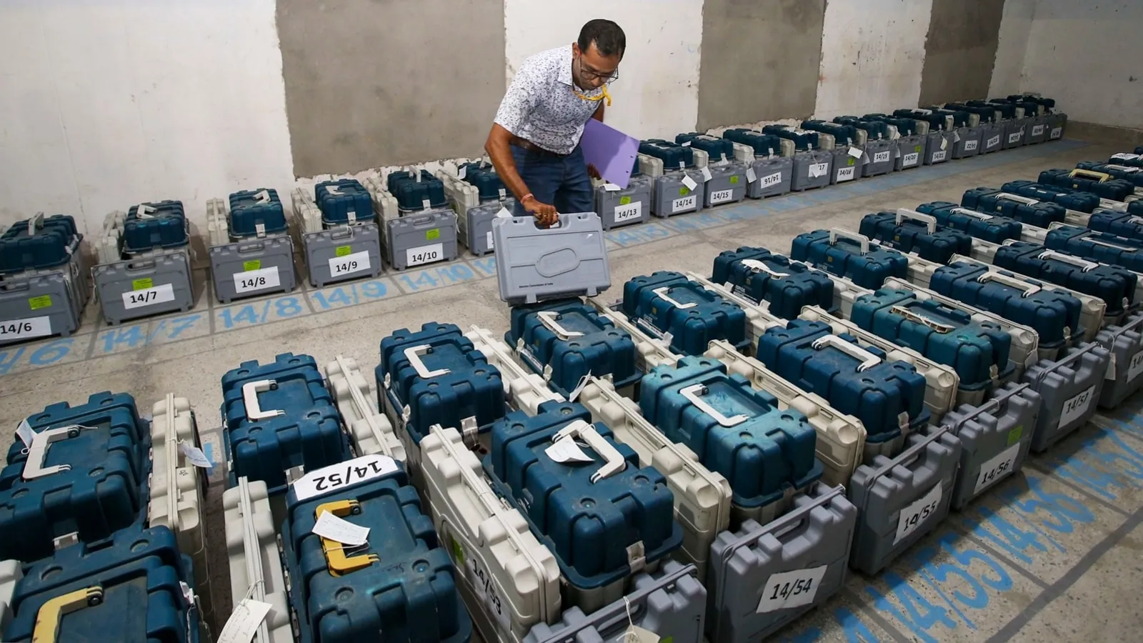 Complaint on turnout 'our EVM moment', had to respond, says EC official |  Elections News - The Indian Express