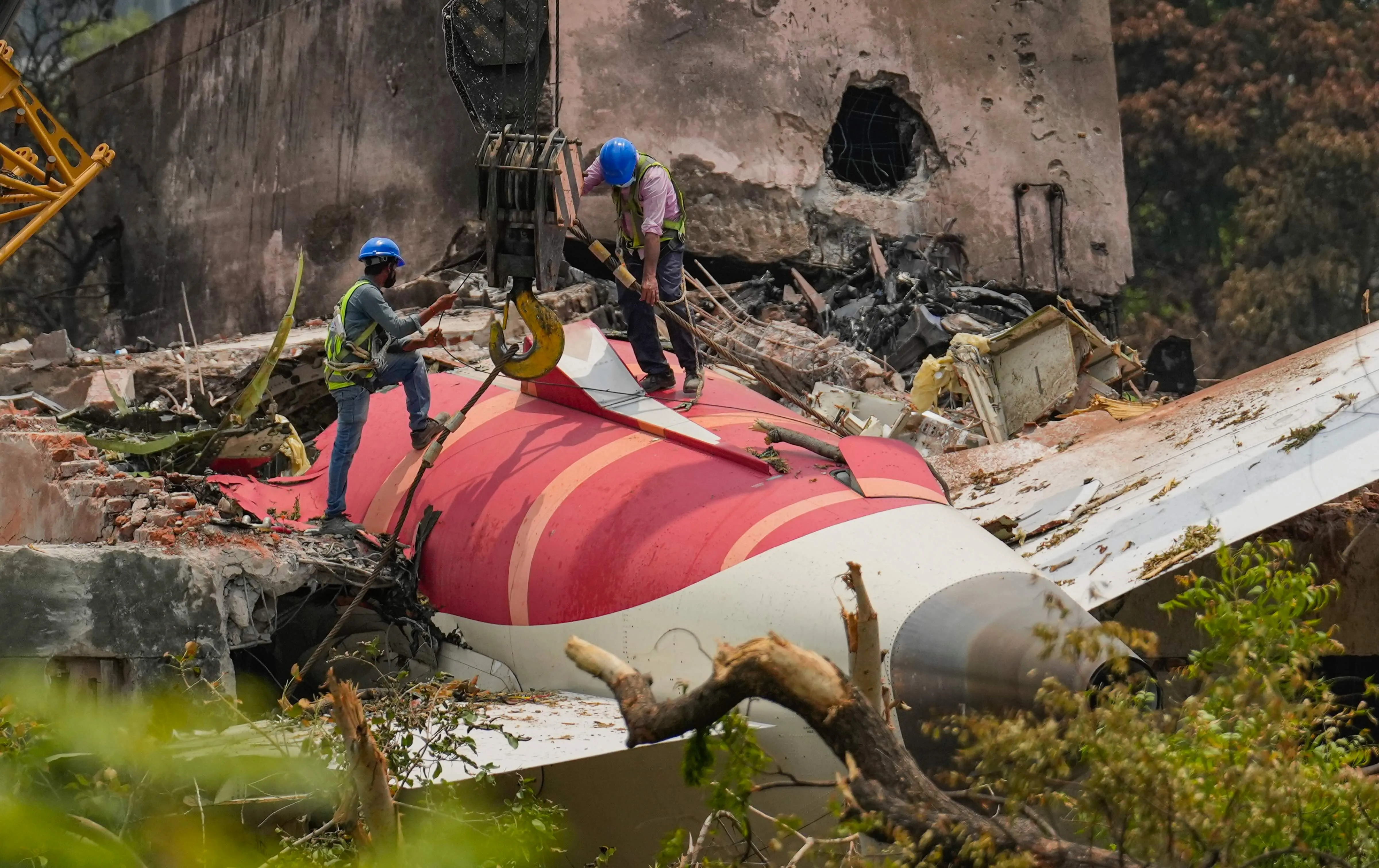 air-india-171-aaib-investigators-ap-photo-2025
