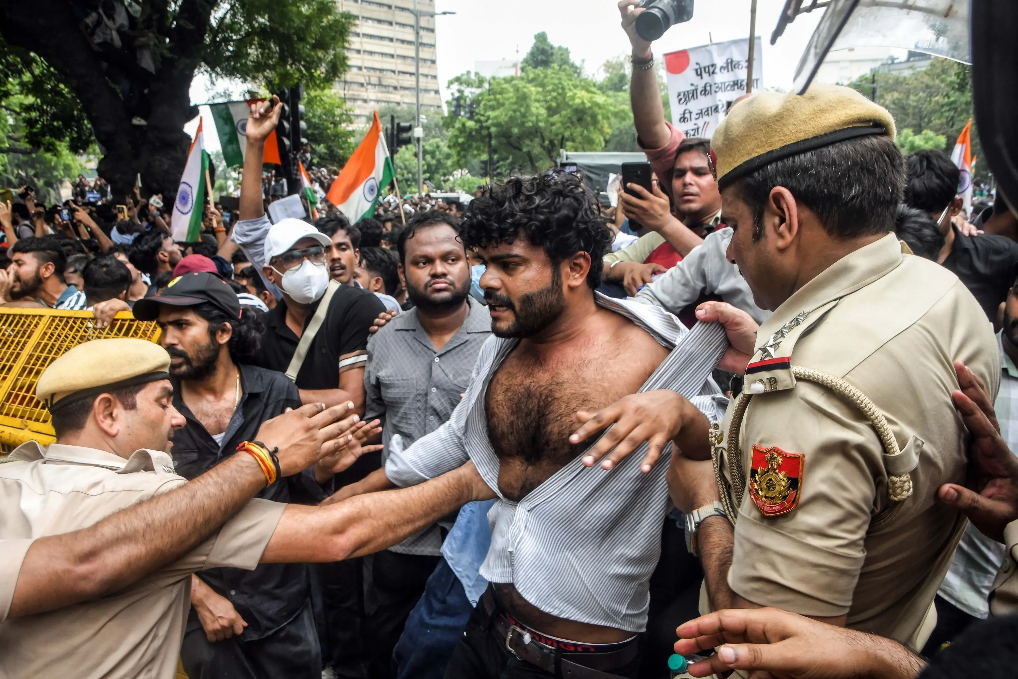 Delhi CJP protest: Why are students protesting at Jantar Mantar? Parliament  march, tear gas, JP Nadda talks explained | Mathrubhumi English