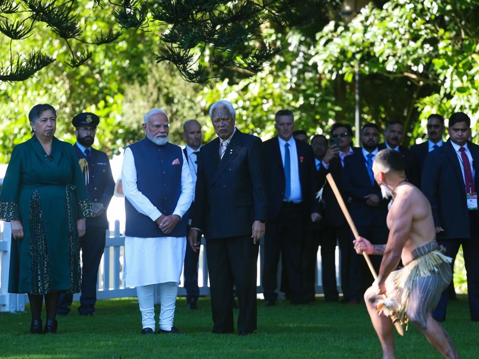 PM Modi receives traditional Maori powhiri welcome at Government House in  Auckland