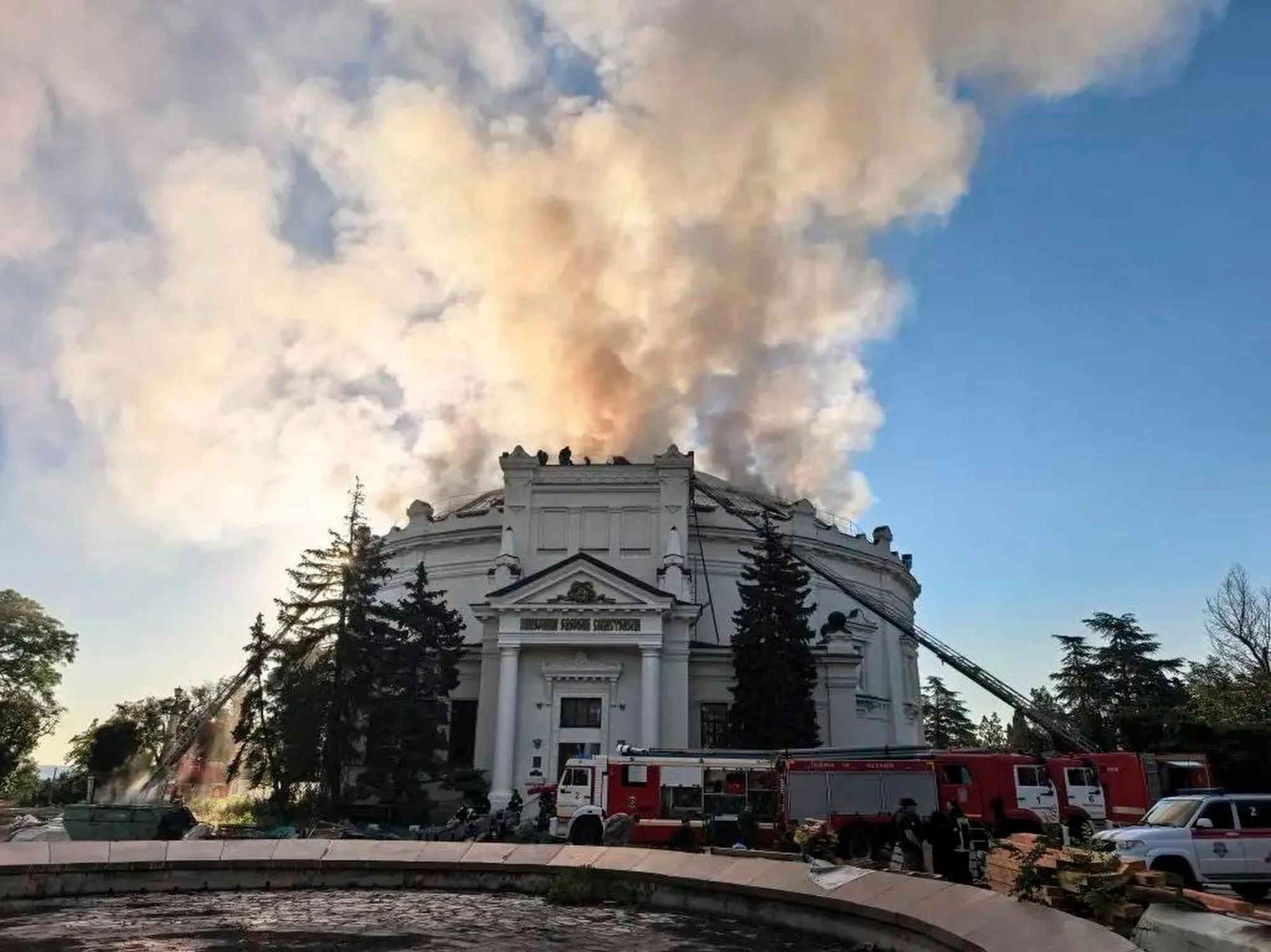 Ukraine launches long-range strikes on military, energy sites in Russia