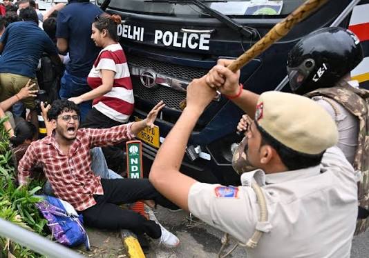 HC seeks Centre, Delhi Police response on PILs alleging excessive force  during NEET protest | MorungExpress | morungexpress.com