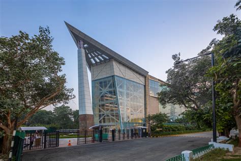 #AIExclusive: Meta's new Gurugram office blends global & local culture ...