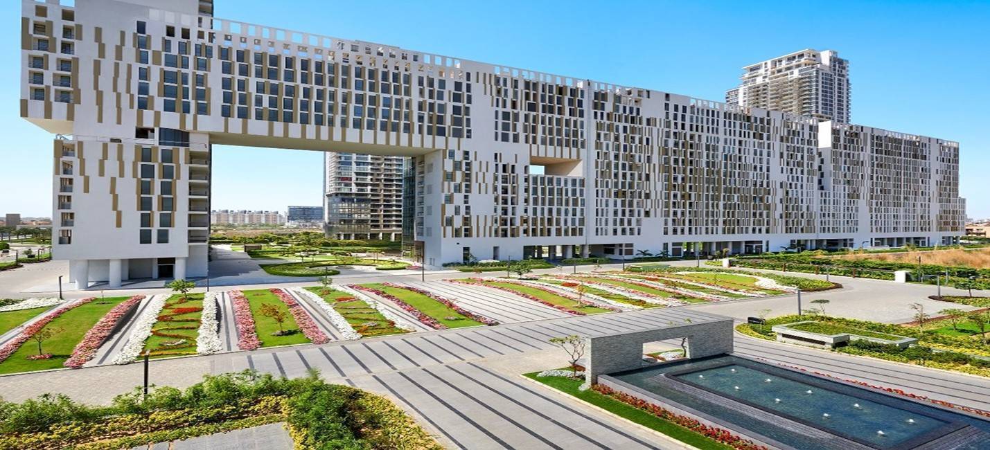 Delhi-NCR Tycoon Buys Four DLF Dahlias Apartments Worth ₹380 Crore in ...