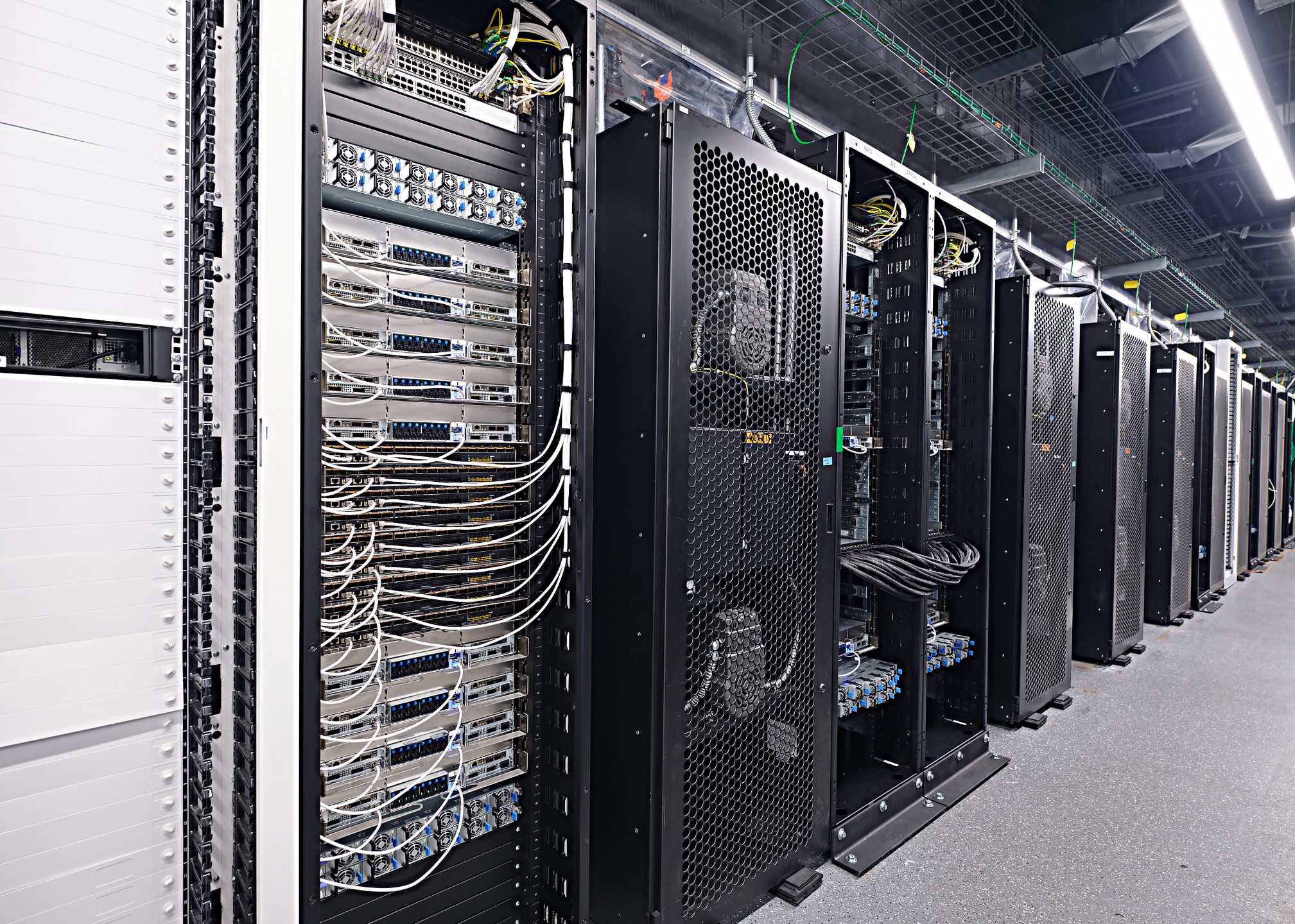 NVIDIA's "Blackwell Ultra" GB300 AI Servers To Mark The Transition ...