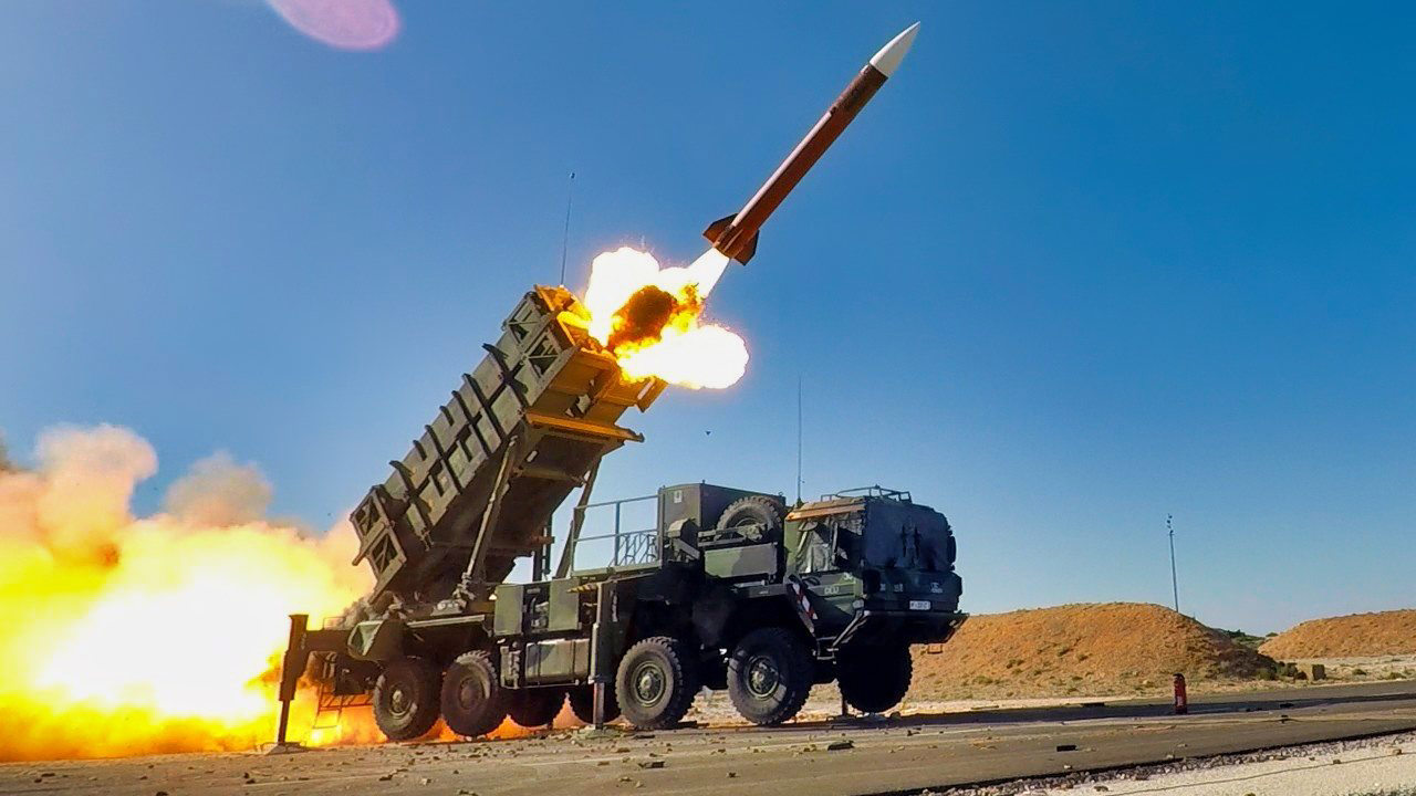 Russia's Glide Bomb Gambit: Cheap Bombs, Long Reach