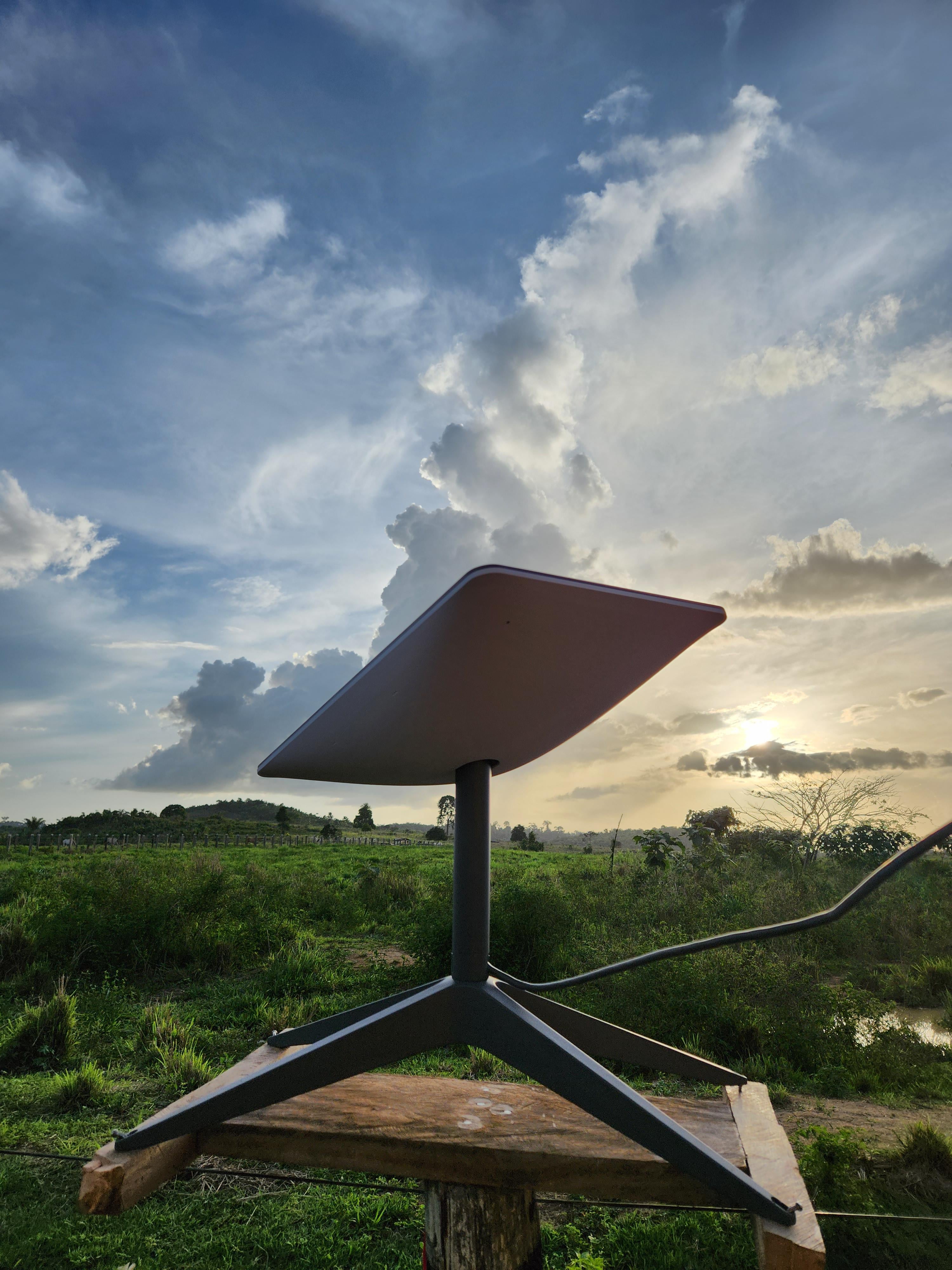 Starlink in India: Musk, Ambani, and the Satcom Scramble