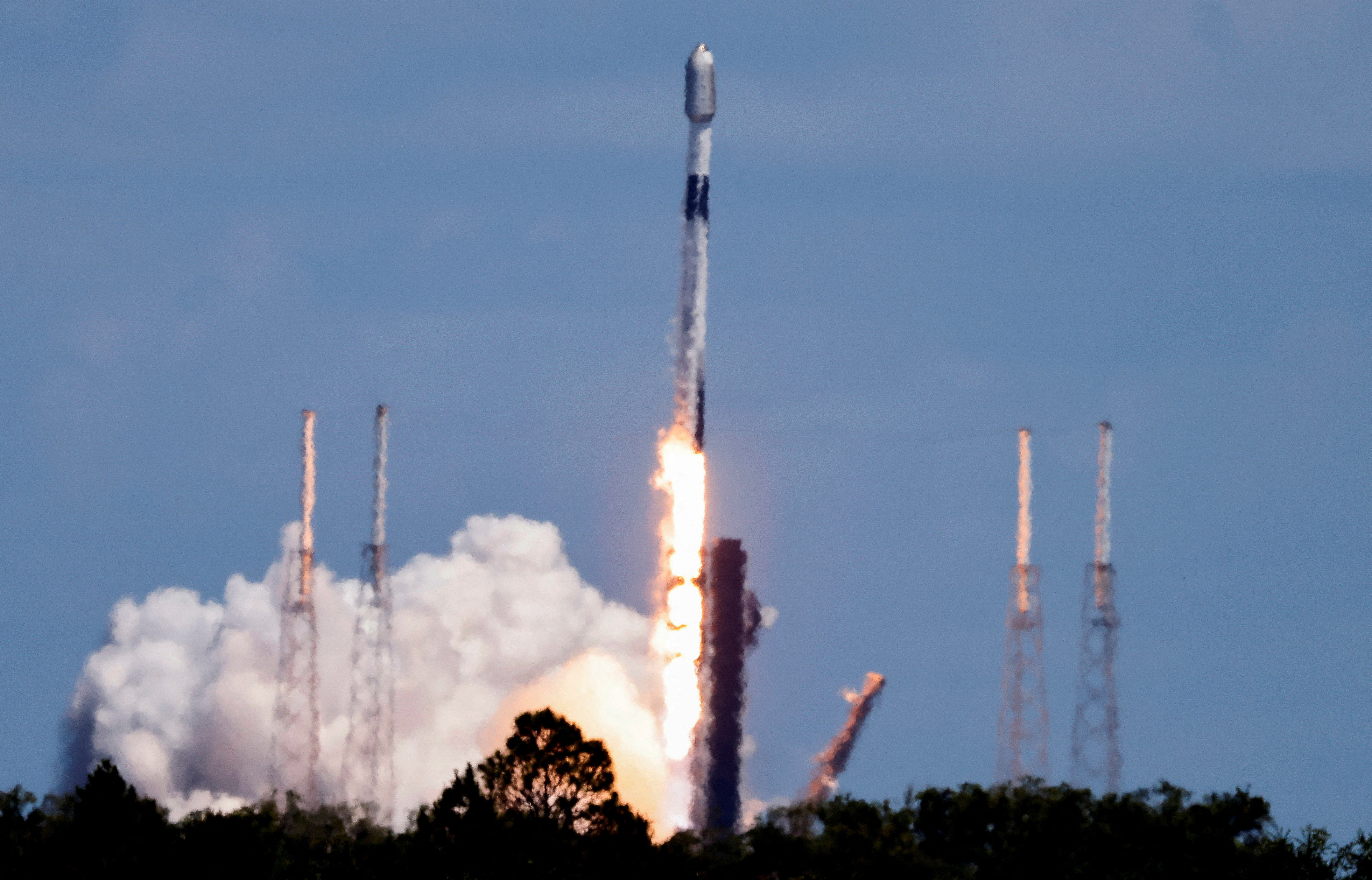 Starlink in India: What Musk's 'Oligarchs' Claim Really Means