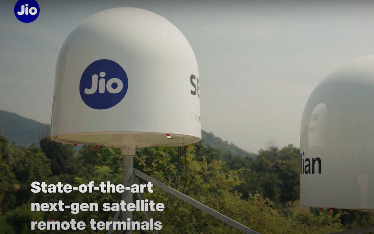 Starlink in India: What Musk's 'Oligarchs' Claim Really Means