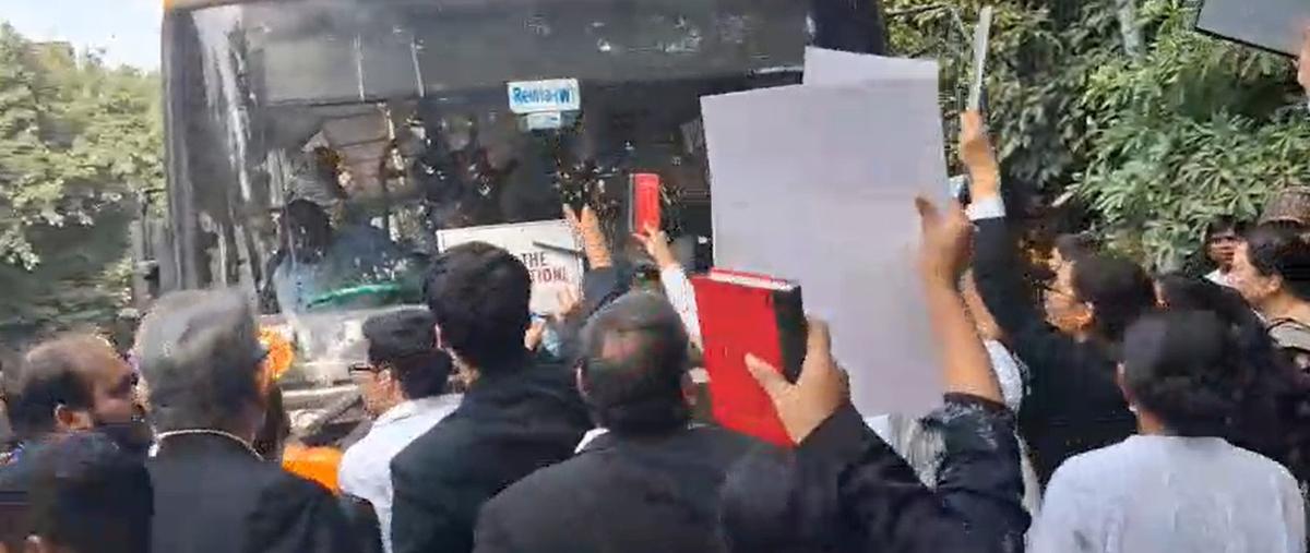 SCBA Plea on Lawyers' Detention Reaches Supreme Court